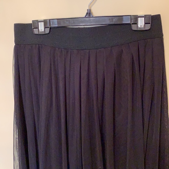 Tulle maxi skirt - Picture 2 of 3